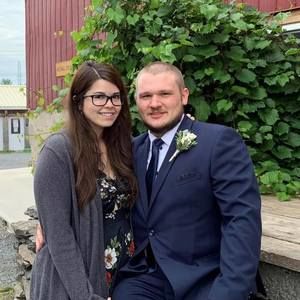 Meet your Posher, Casandra